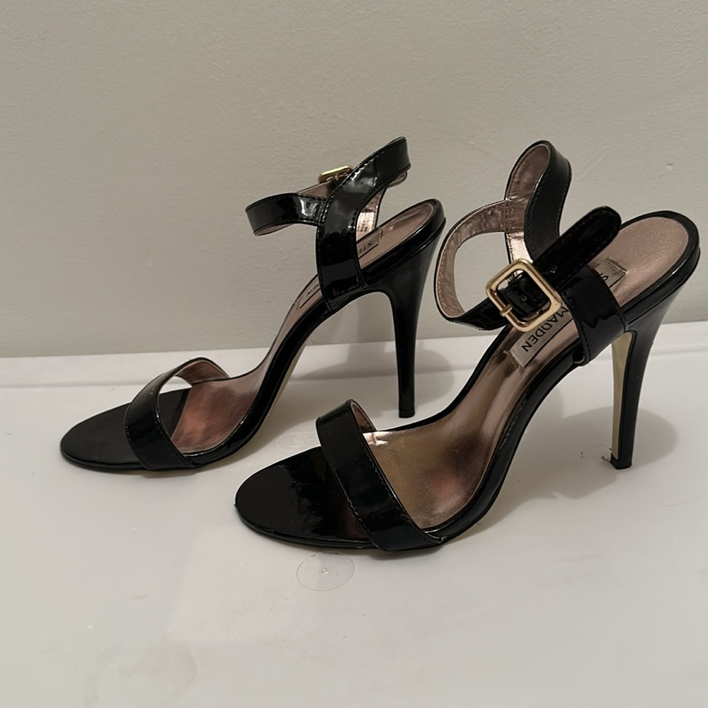 Steve Madden Black Patent Leather Sandal Heels